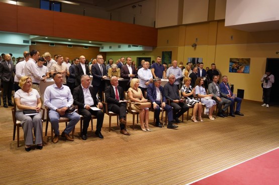 Predsjedavajući Predstavničkog doma PSBiH Marinko Čavara otvorio XV. Međunarodnu likovnu koloniju Vitez
